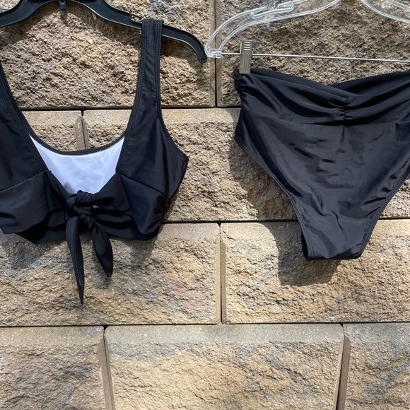 NEW SHEIN TWO PIECE - Picture 4 of 8